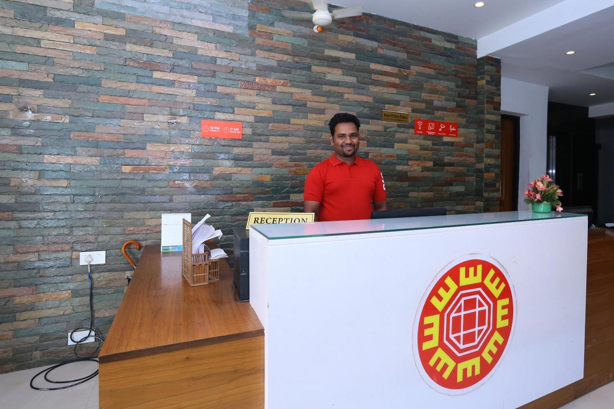 Super Townhouse Prince Palace Thiruvananthapuram Buitenkant foto