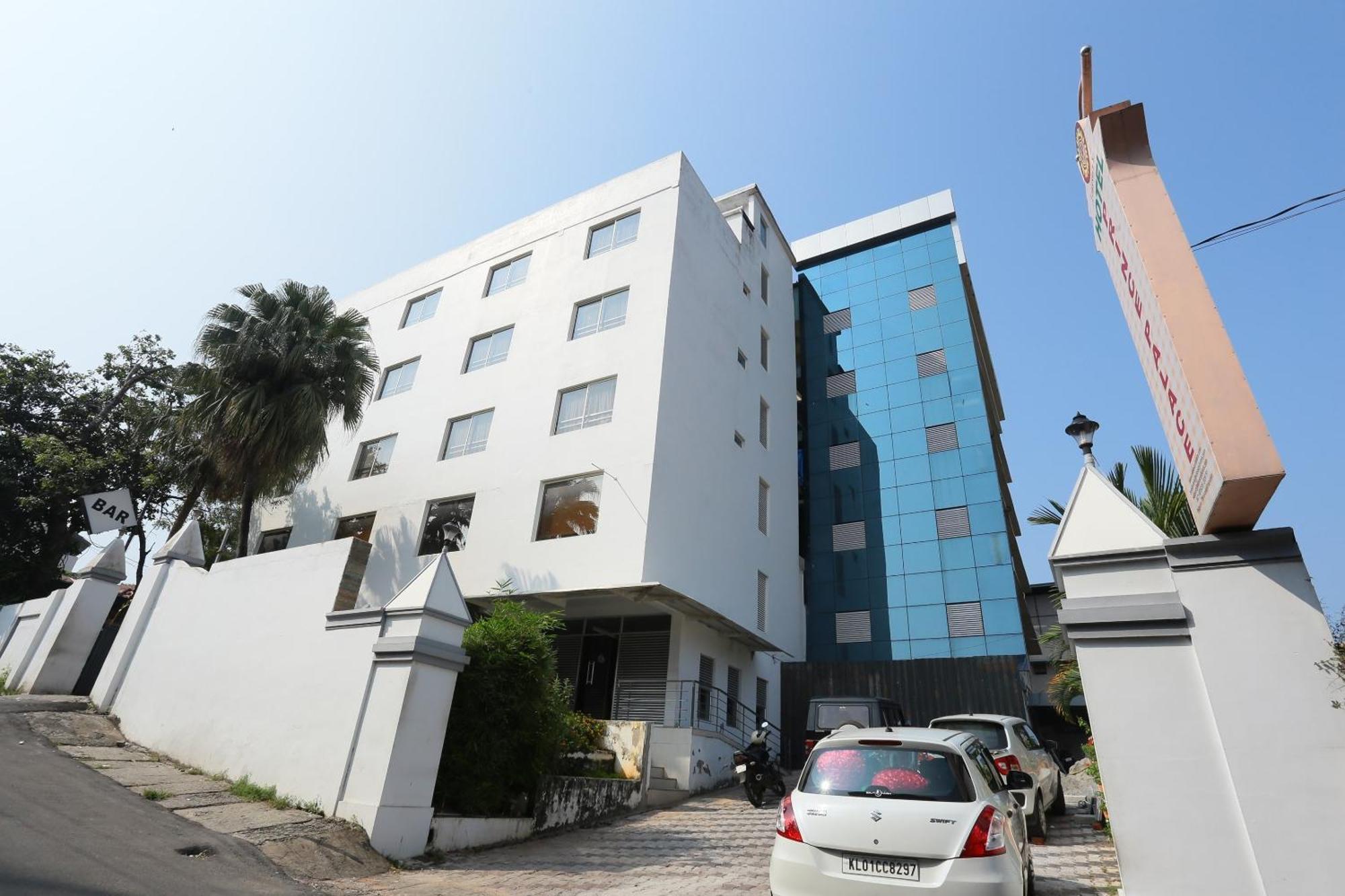 Super Townhouse Prince Palace Thiruvananthapuram Buitenkant foto