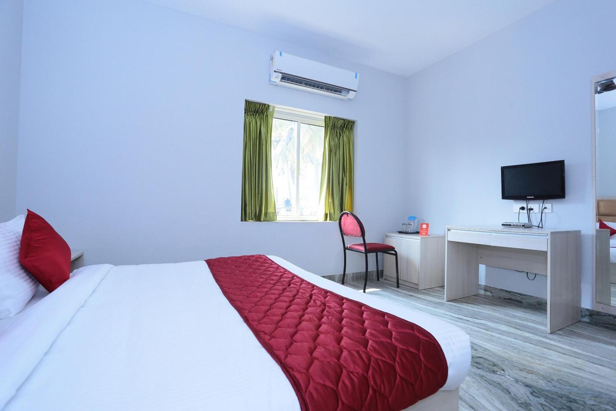 Super Townhouse Prince Palace Thiruvananthapuram Buitenkant foto